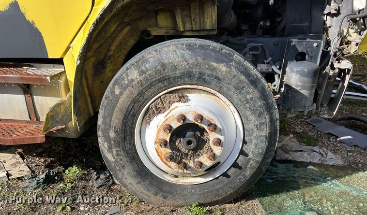 image for item DH8596 2007 Freightliner Business Class M2  refrigerated truck