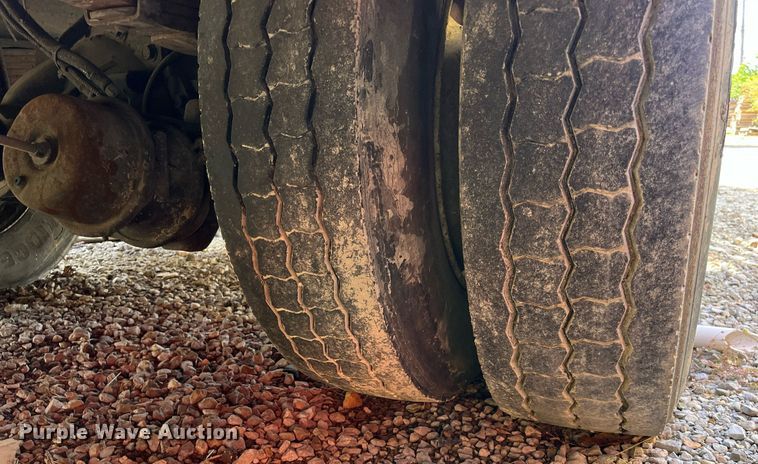 image for item DH8596 2007 Freightliner Business Class M2  refrigerated truck