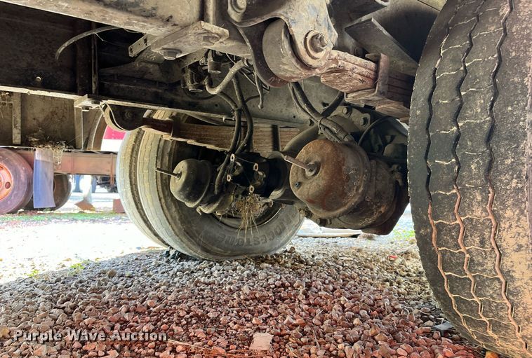 image for item DH8596 2007 Freightliner Business Class M2  refrigerated truck