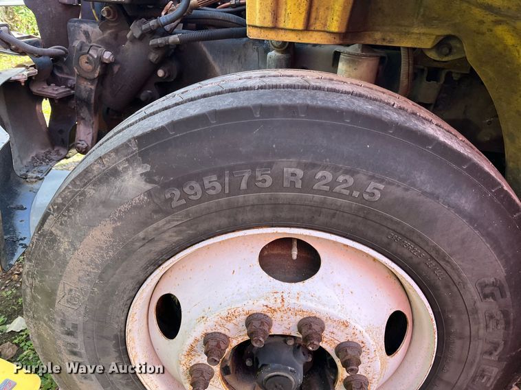 image for item DH8596 2007 Freightliner Business Class M2  refrigerated truck