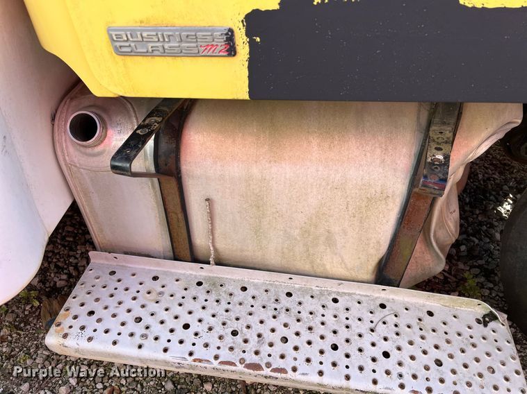 image for item DH8597 2004 Freightliner Business Class M2  refrigerated truck