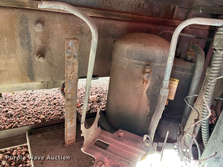 image for item DH8597 2004 Freightliner Business Class M2  refrigerated truck