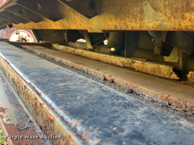 image for item DH8597 2004 Freightliner Business Class M2  refrigerated truck