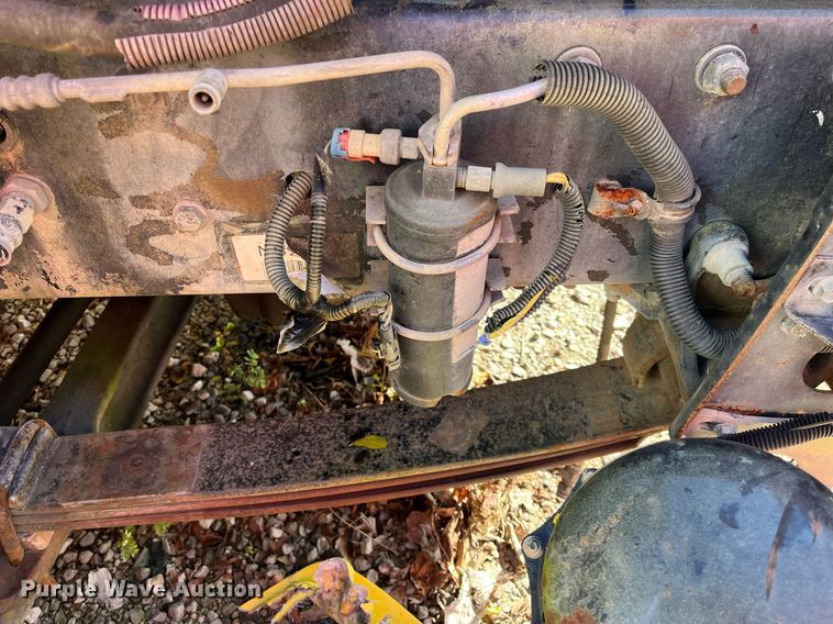 image for item DH8597 2004 Freightliner Business Class M2  refrigerated truck