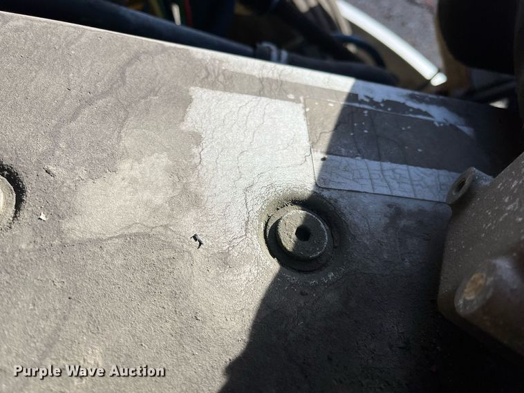 image for item DH8597 2004 Freightliner Business Class M2  refrigerated truck