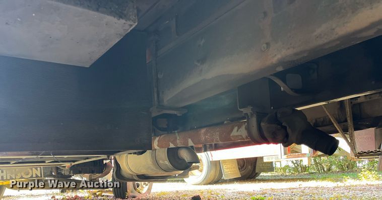 image for item DH8597 2004 Freightliner Business Class M2  refrigerated truck