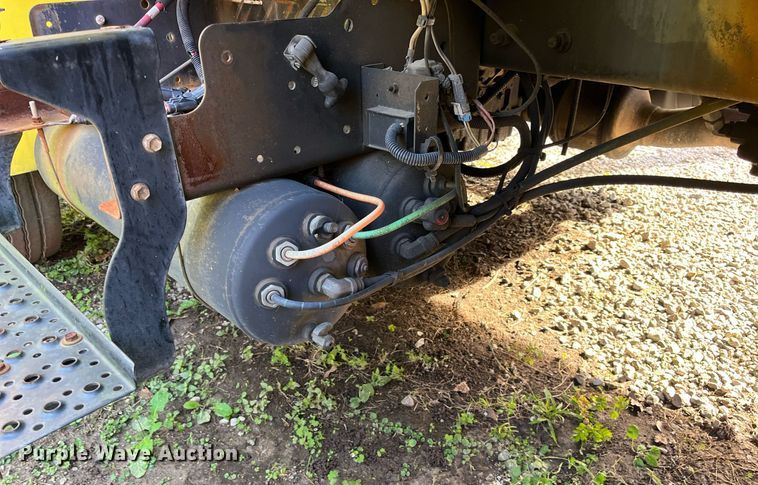 image for item DH8598 2011 International DuraStar 4300  refrigerated truck