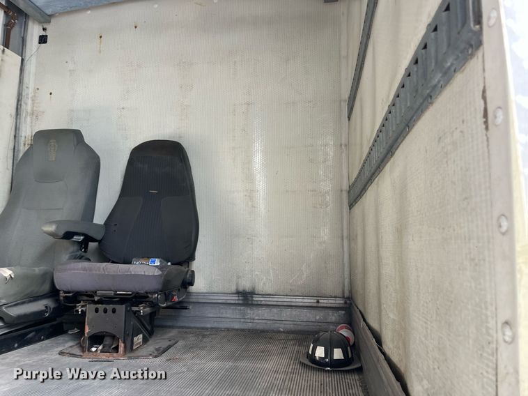 image for item DH8598 2011 International DuraStar 4300  refrigerated truck