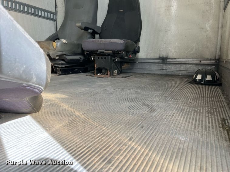 image for item DH8598 2011 International DuraStar 4300  refrigerated truck