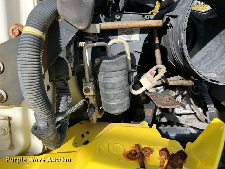 image for item DH8598 2011 International DuraStar 4300  refrigerated truck