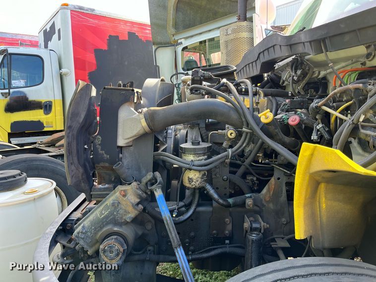 image for item DH8598 2011 International DuraStar 4300  refrigerated truck