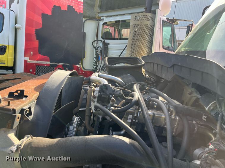 image for item DH8598 2011 International DuraStar 4300  refrigerated truck