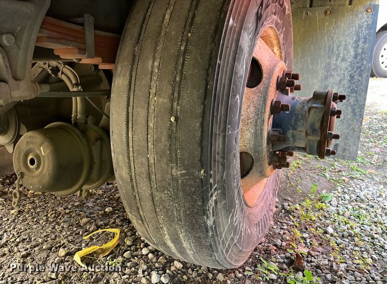 image for item DH8598 2011 International DuraStar 4300  refrigerated truck