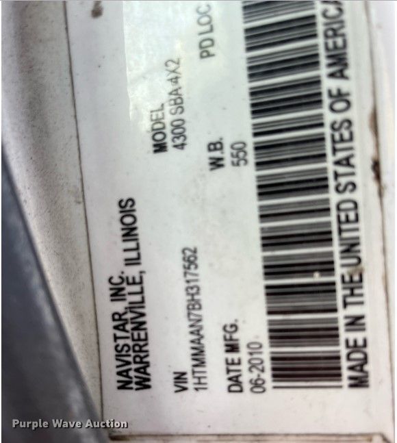 image for item DH8598 2011 International DuraStar 4300  refrigerated truck