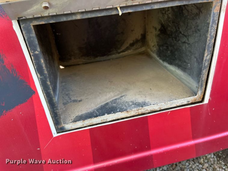 image for item DH8599 2004 Freightliner Business Class M2  refrigerated truck