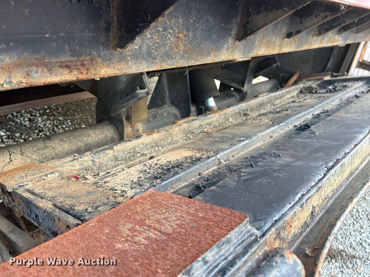 image for item DH8599 2004 Freightliner Business Class M2  refrigerated truck