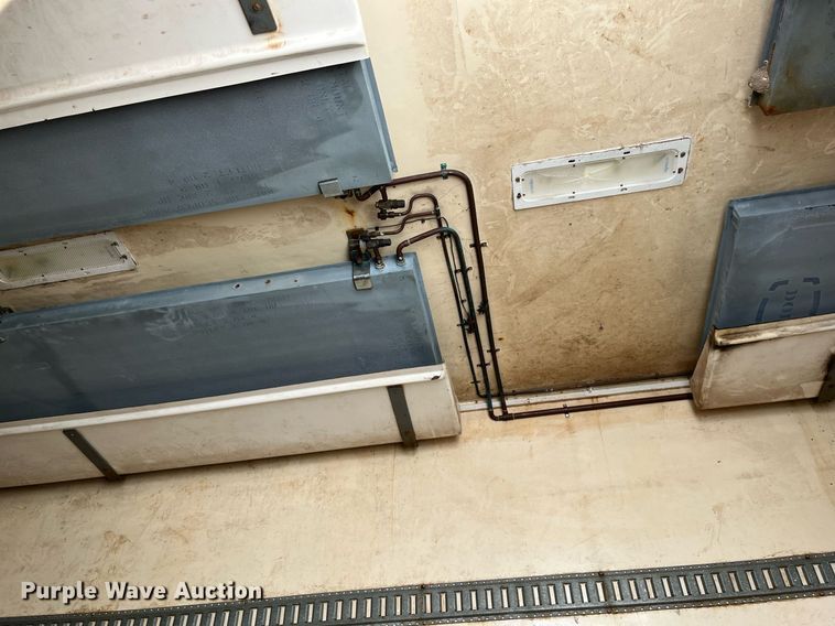 image for item DH8599 2004 Freightliner Business Class M2  refrigerated truck