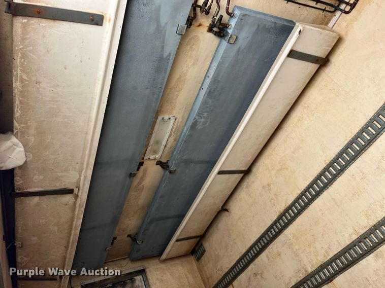 image for item DH8599 2004 Freightliner Business Class M2  refrigerated truck