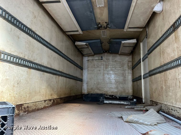 image for item DH8599 2004 Freightliner Business Class M2  refrigerated truck