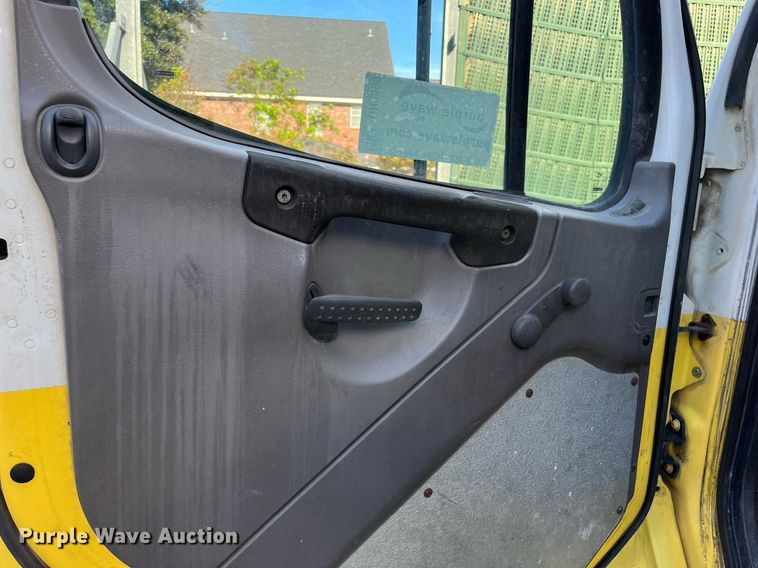 image for item DH8599 2004 Freightliner Business Class M2  refrigerated truck