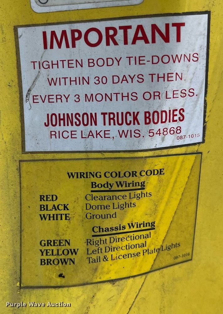 image for item DH8599 2004 Freightliner Business Class M2  refrigerated truck