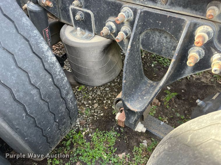 image for item DH8600 2009 International ProStar  semi truck