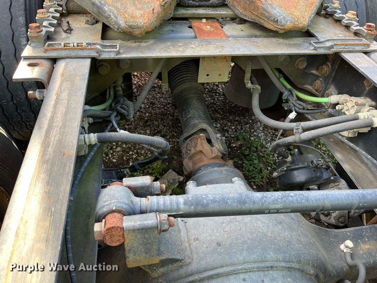 image for item DH8600 2009 International ProStar  semi truck