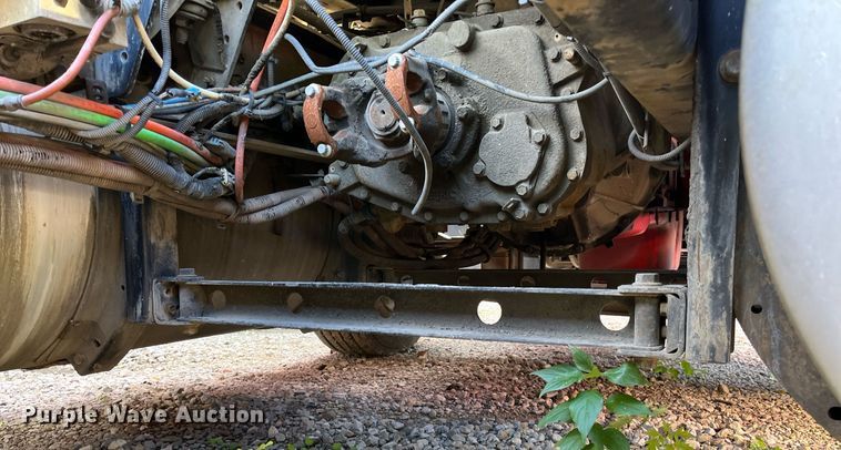 image for item DH8600 2009 International ProStar  semi truck