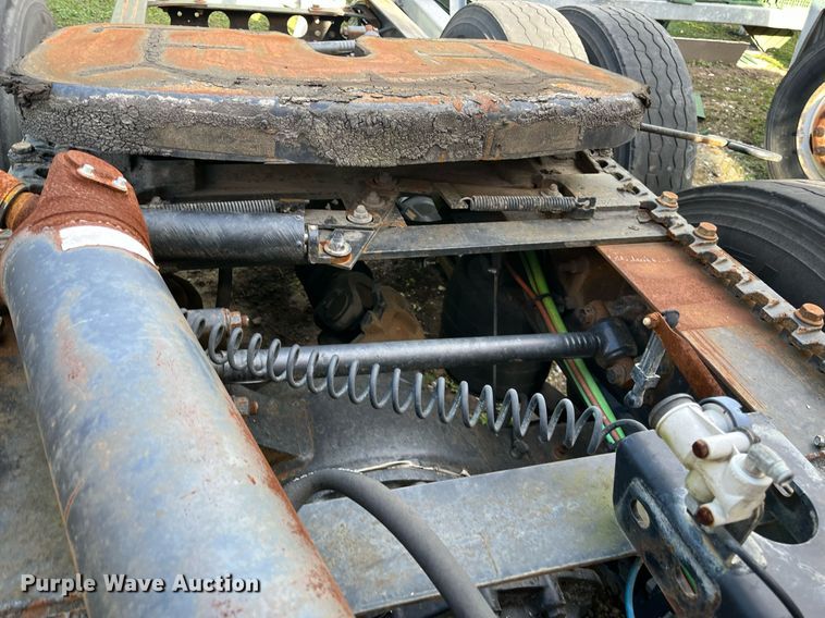 image for item DH8600 2009 International ProStar  semi truck