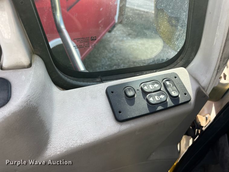 image for item DH8600 2009 International ProStar  semi truck