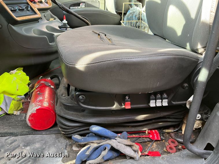 image for item DH8600 2009 International ProStar  semi truck