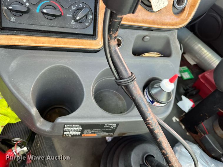 image for item DH8600 2009 International ProStar  semi truck