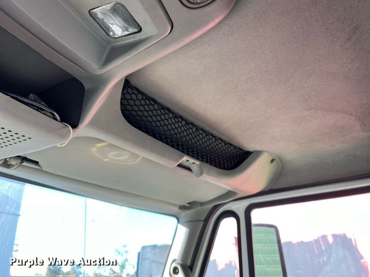 image for item DH8600 2009 International ProStar  semi truck