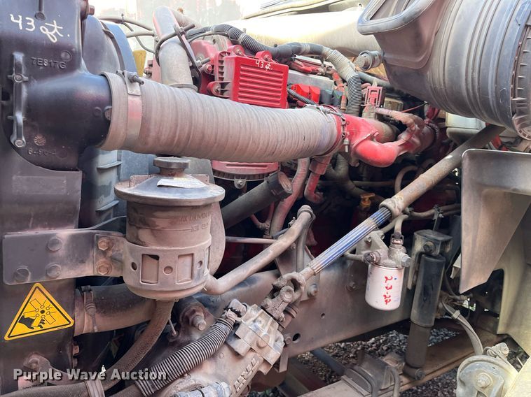 image for item DH8600 2009 International ProStar  semi truck