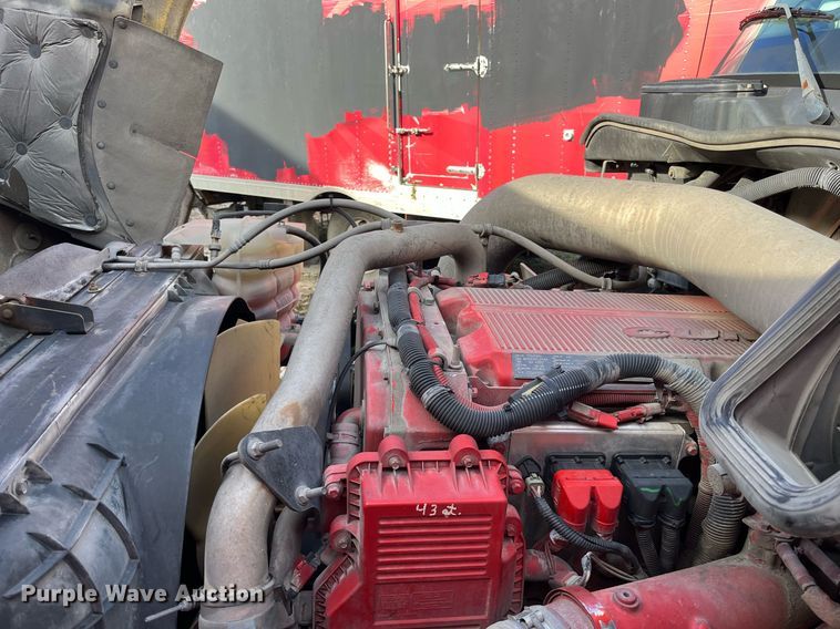 image for item DH8600 2009 International ProStar  semi truck