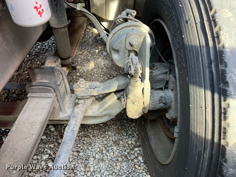 image for item DH8600 2009 International ProStar  semi truck