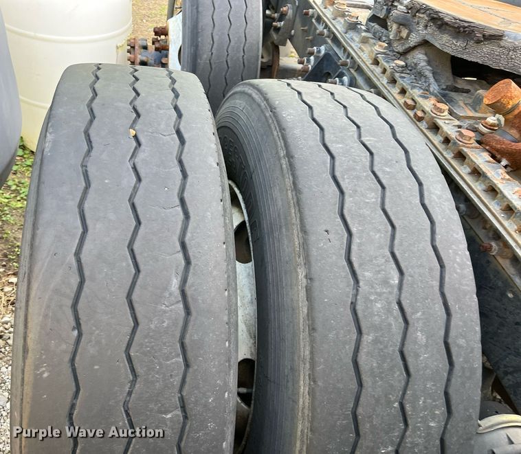 image for item DH8600 2009 International ProStar  semi truck