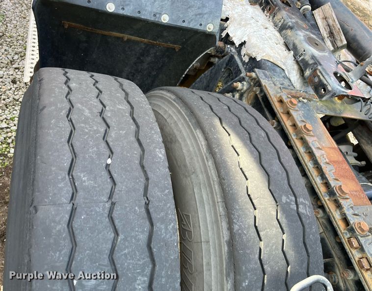 image for item DH8600 2009 International ProStar  semi truck