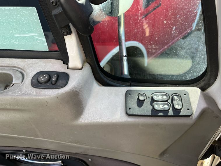 image for item DH8600 2009 International ProStar  semi truck