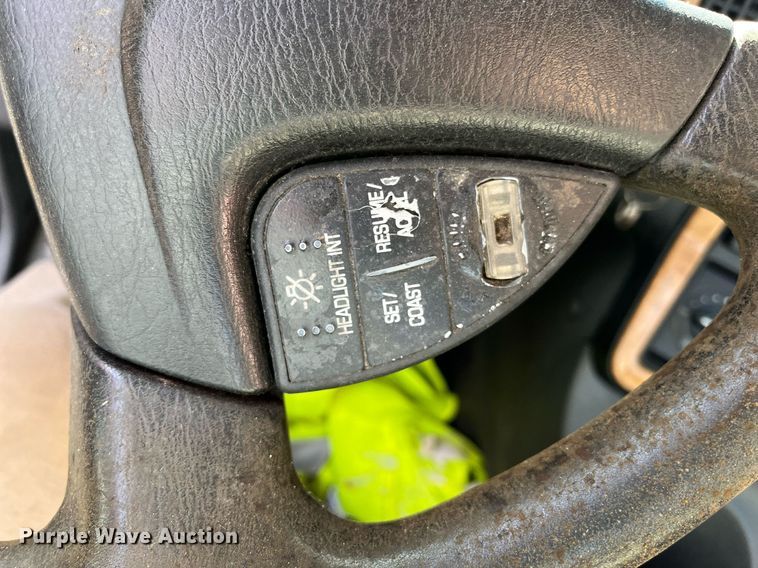 image for item DH8600 2009 International ProStar  semi truck