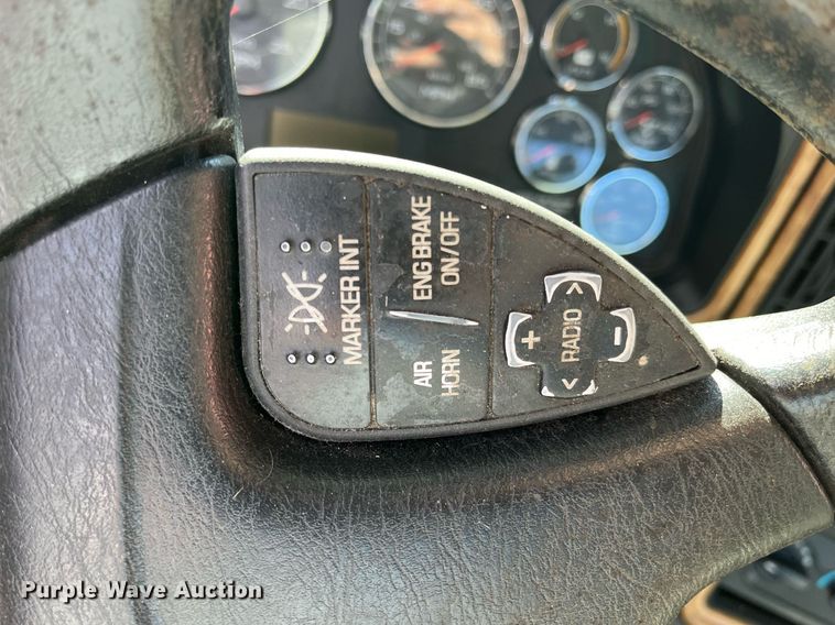 image for item DH8600 2009 International ProStar  semi truck