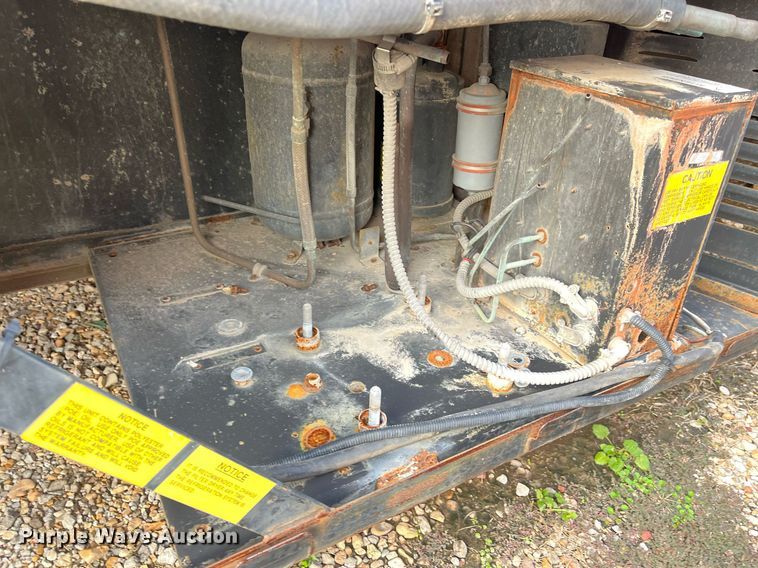 image for item DH8601 2011 International DuraStar 4300  refrigerated truck