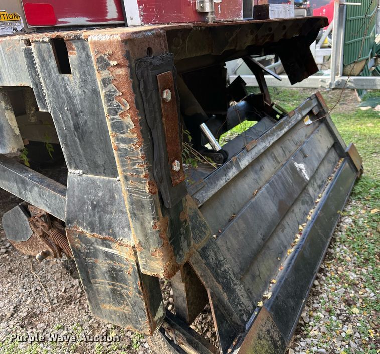 image for item DH8601 2011 International DuraStar 4300  refrigerated truck