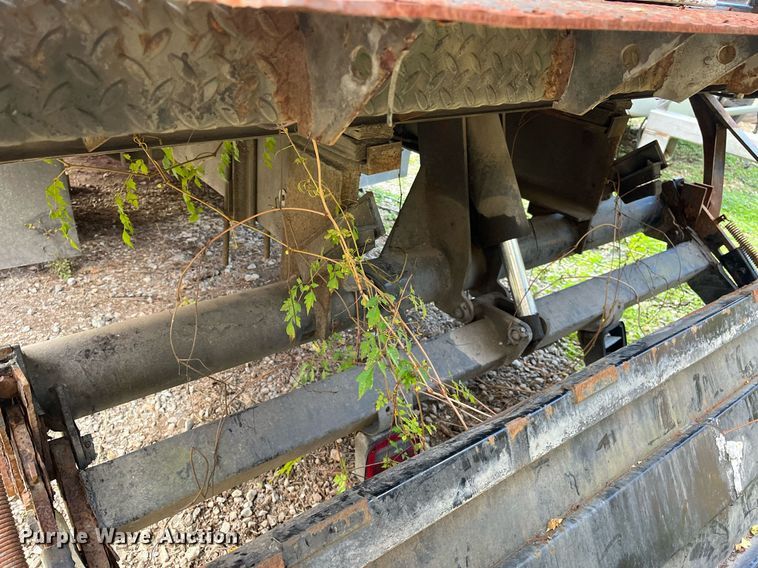 image for item DH8601 2011 International DuraStar 4300  refrigerated truck