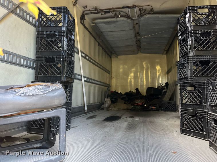 image for item DH8601 2011 International DuraStar 4300  refrigerated truck