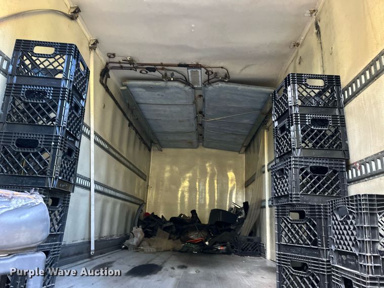 image for item DH8601 2011 International DuraStar 4300  refrigerated truck