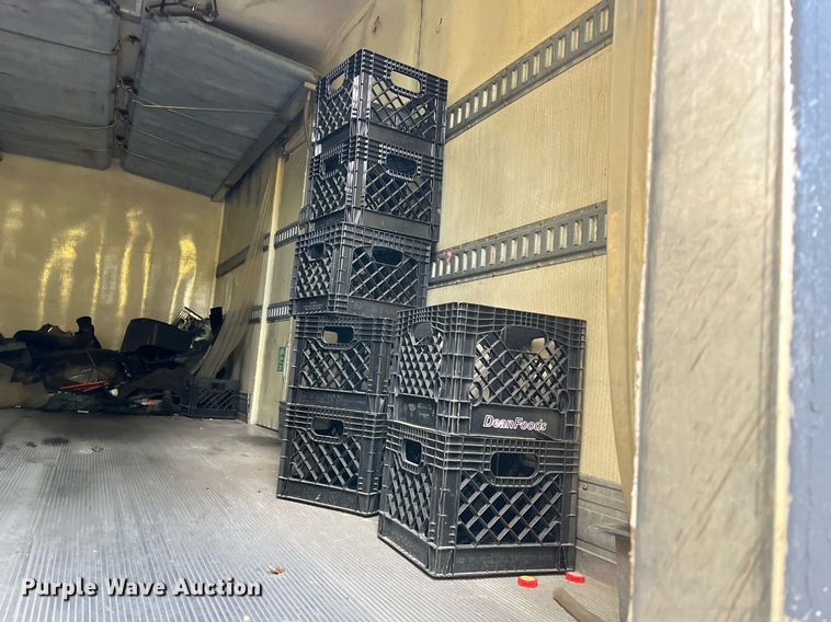 image for item DH8601 2011 International DuraStar 4300  refrigerated truck