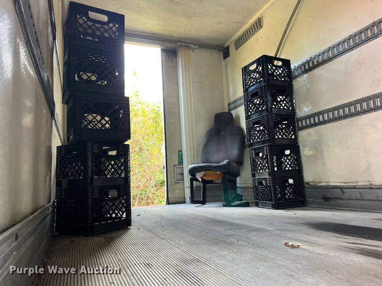 image for item DH8601 2011 International DuraStar 4300  refrigerated truck