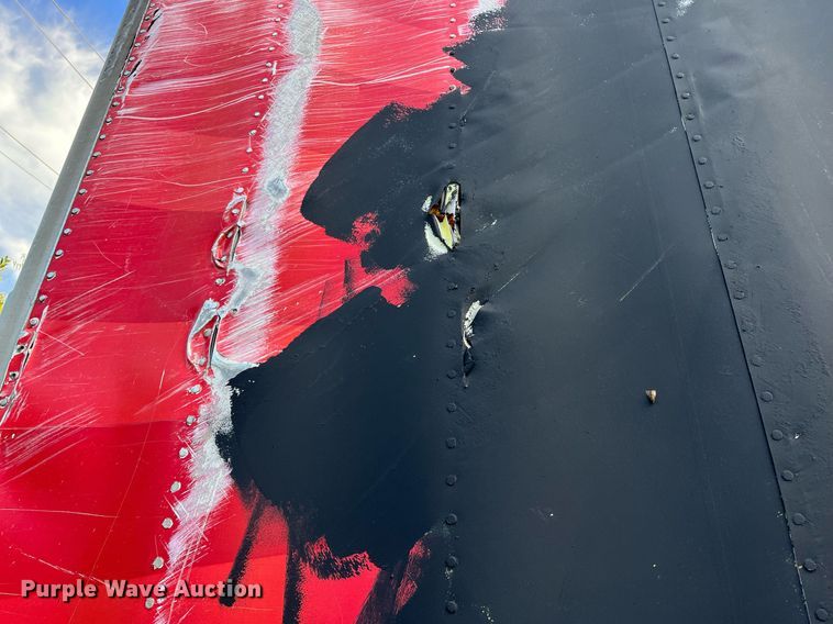 image for item DH8601 2011 International DuraStar 4300  refrigerated truck