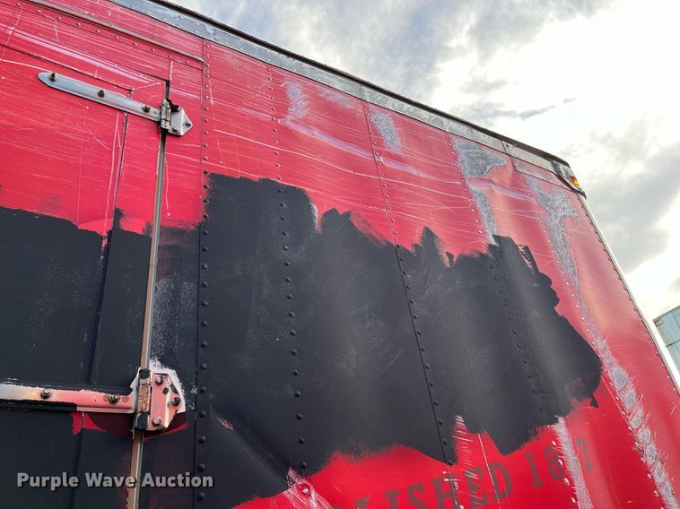 image for item DH8601 2011 International DuraStar 4300  refrigerated truck